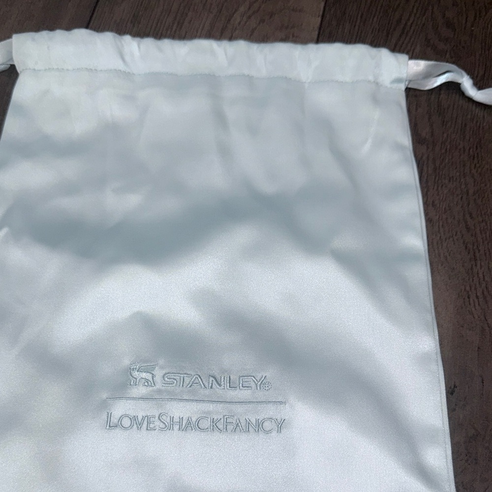 LoveShackFancy x Stanley Floral Gift Box - Picture 4 of 6